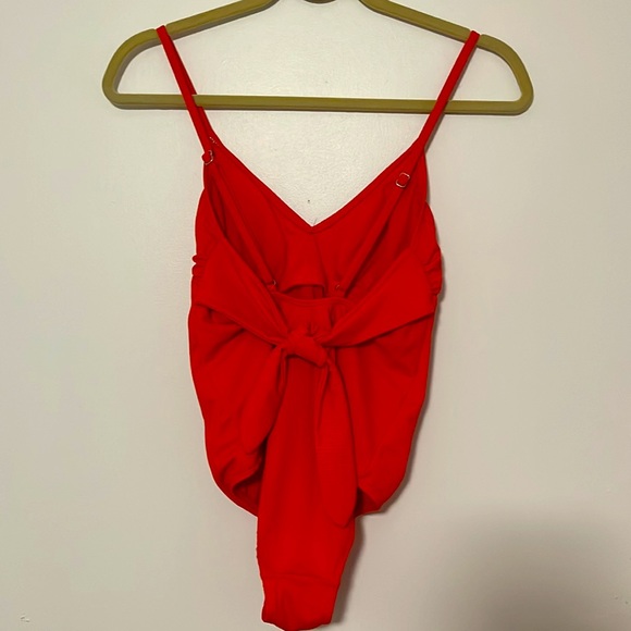 XHILIRATION | Women’s Red Orange Ribbed One Piece Swim Suit Size M - Picture 3 of 6
